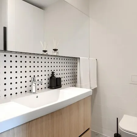 Apartment Puntino & Garage *