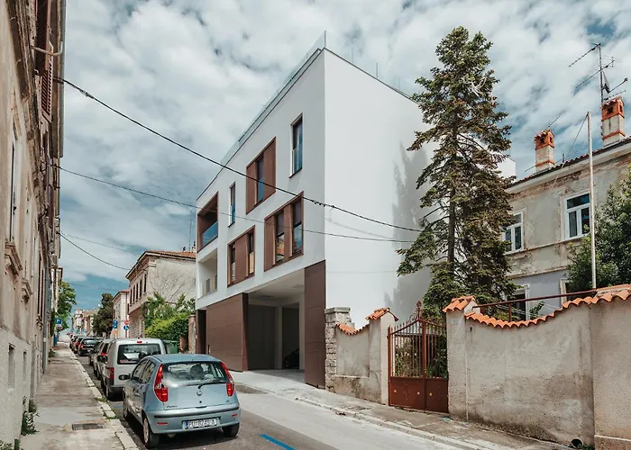 Puntino & Garage * Pula