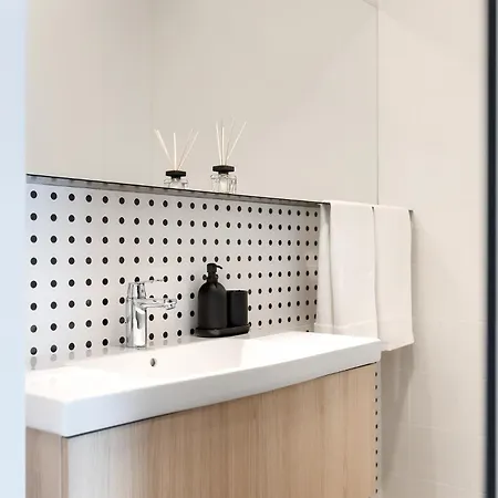 Puntino & Garage プーラ