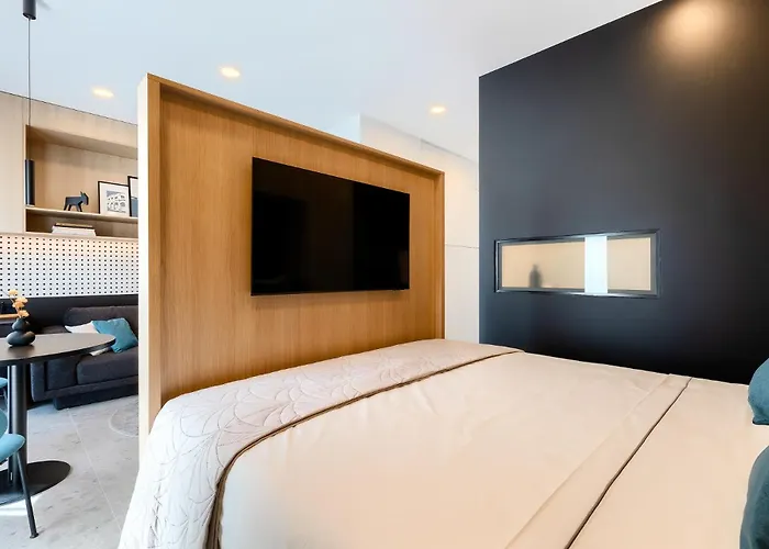 Puntino & Garage Апартаменты