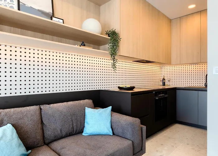 Puntino & Garage Пула