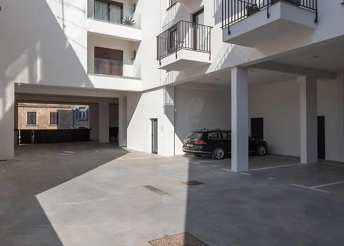 Puntino & Garage Pula