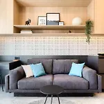 Puntino & Garage Apartment *